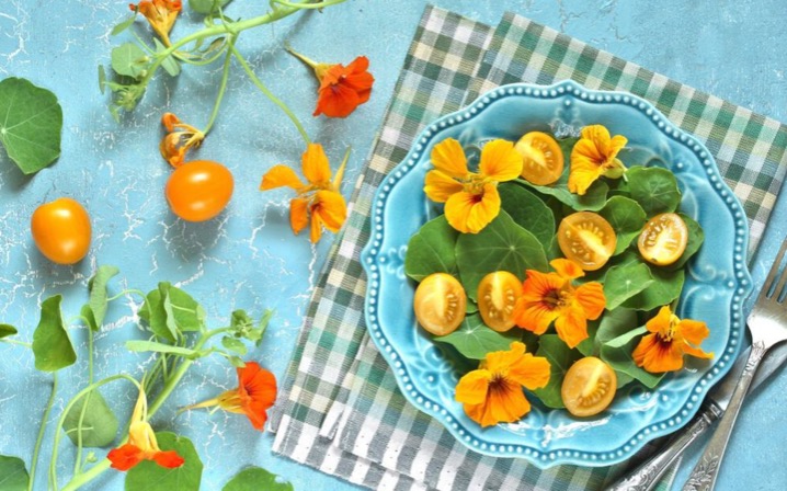 Nasturtiums | A Summertime Tower Must Have
